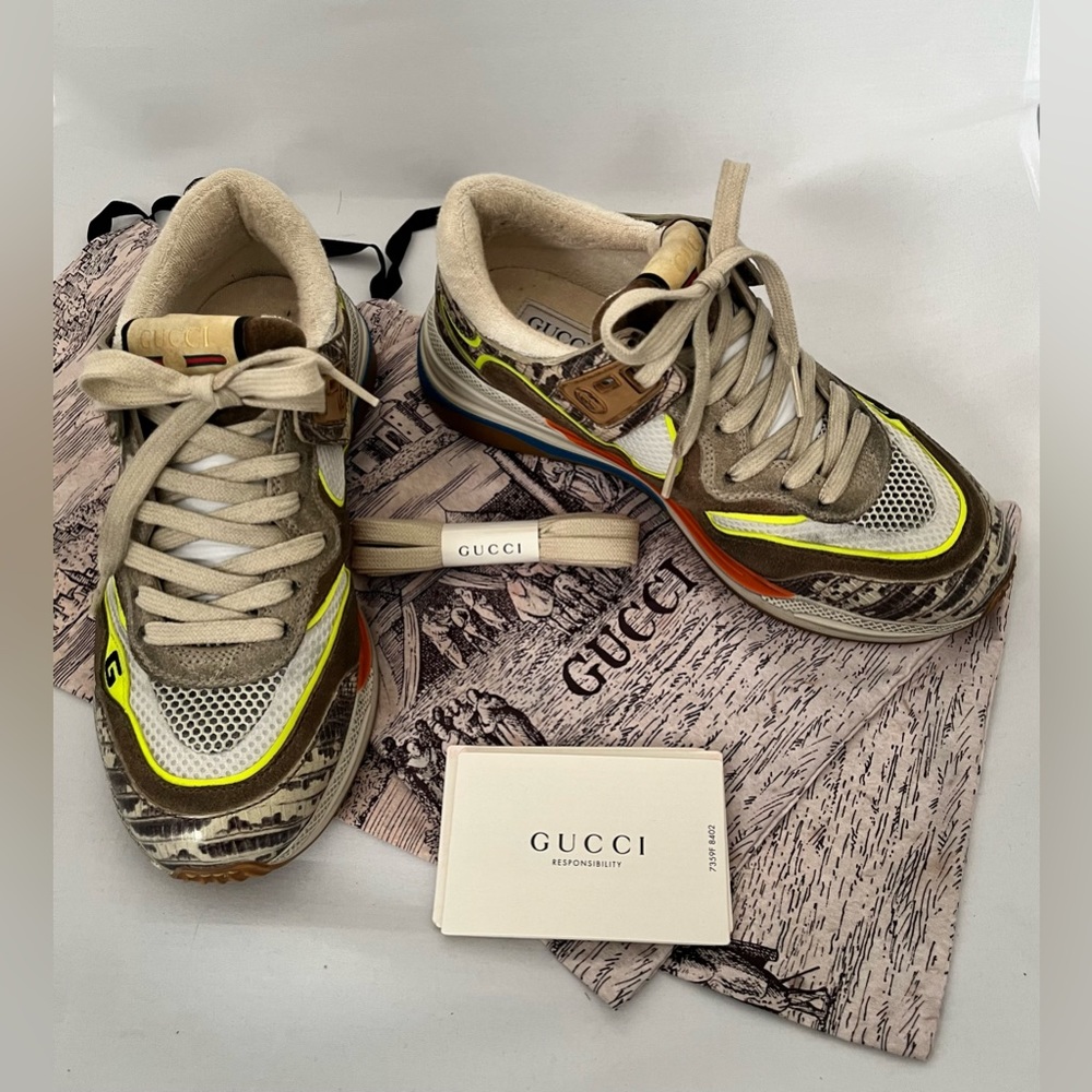 Gucci 592348 Ultrapace 'Rock Tejus Printed' Sneakers